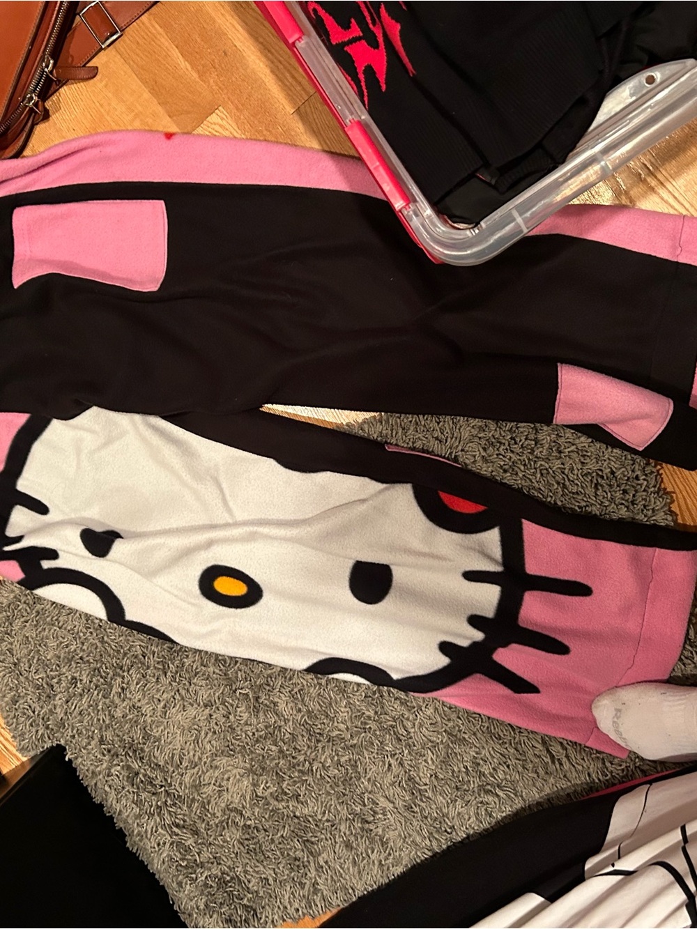 Handmade Customed Hello Kitty Pink and Black Graphic Jogger Pants - Picture 3 of 3
